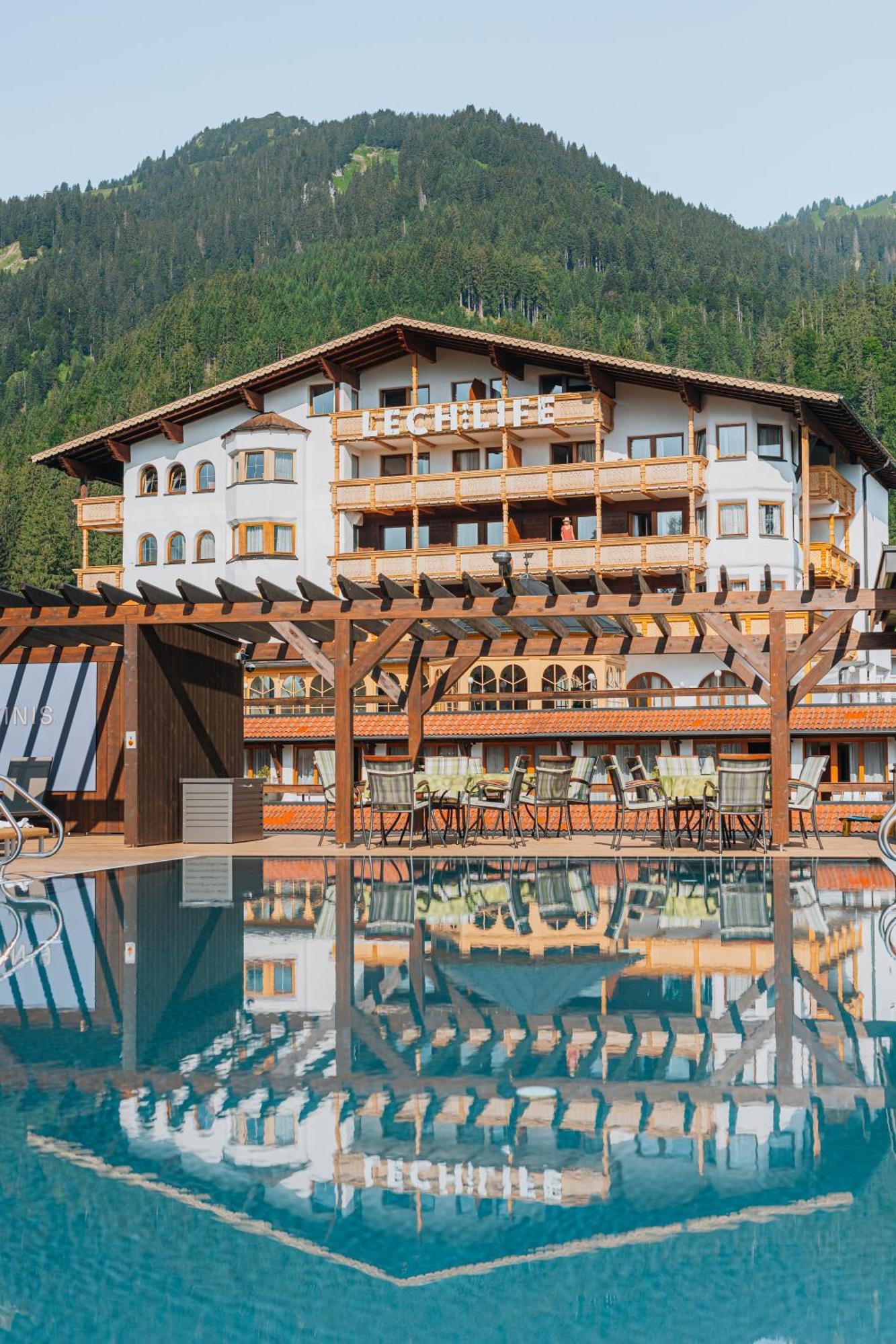 Lechlife Travelhouse Aparthotel Reutte Ngoại thất bức ảnh